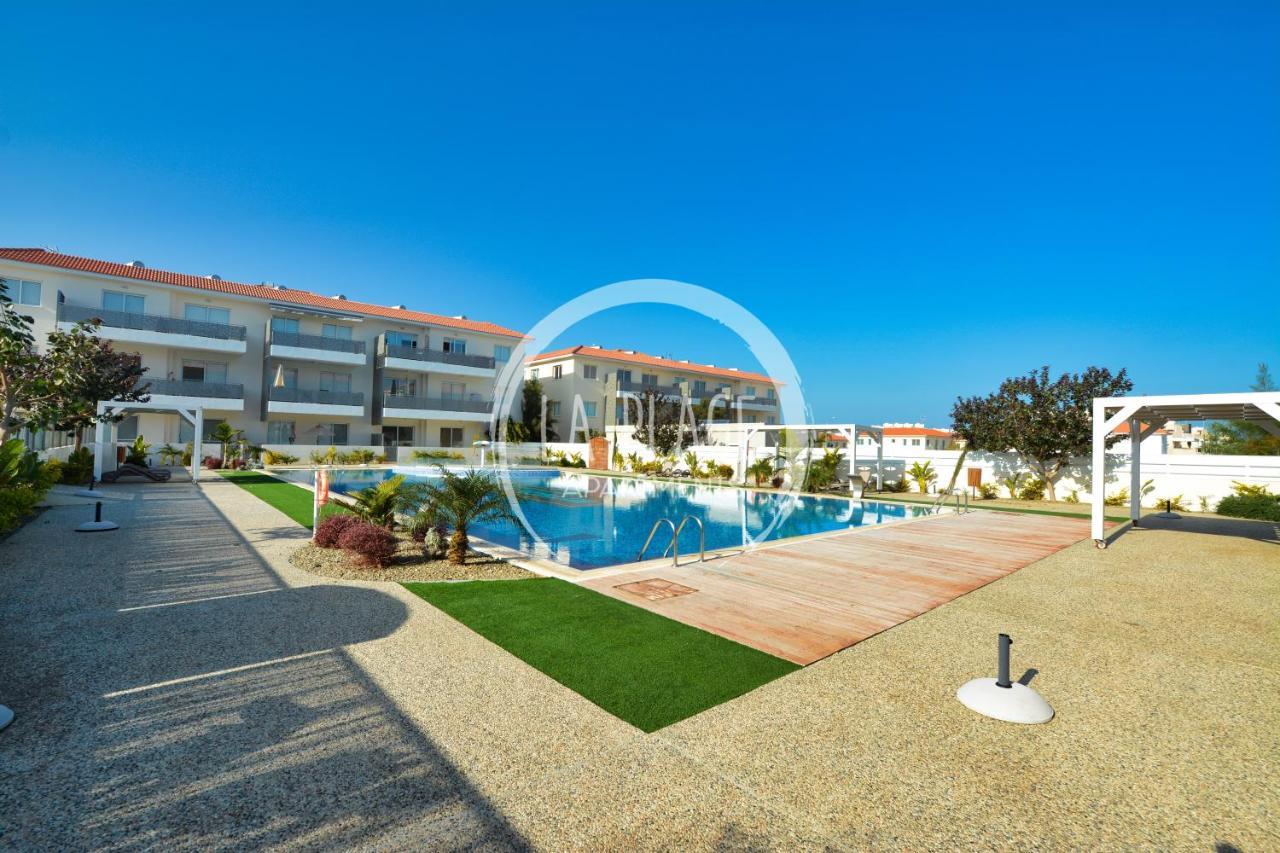 ♥ Sunny&Cozy Family Apartment ★ Walk To The Beach☼ Paralimni Exterior photo